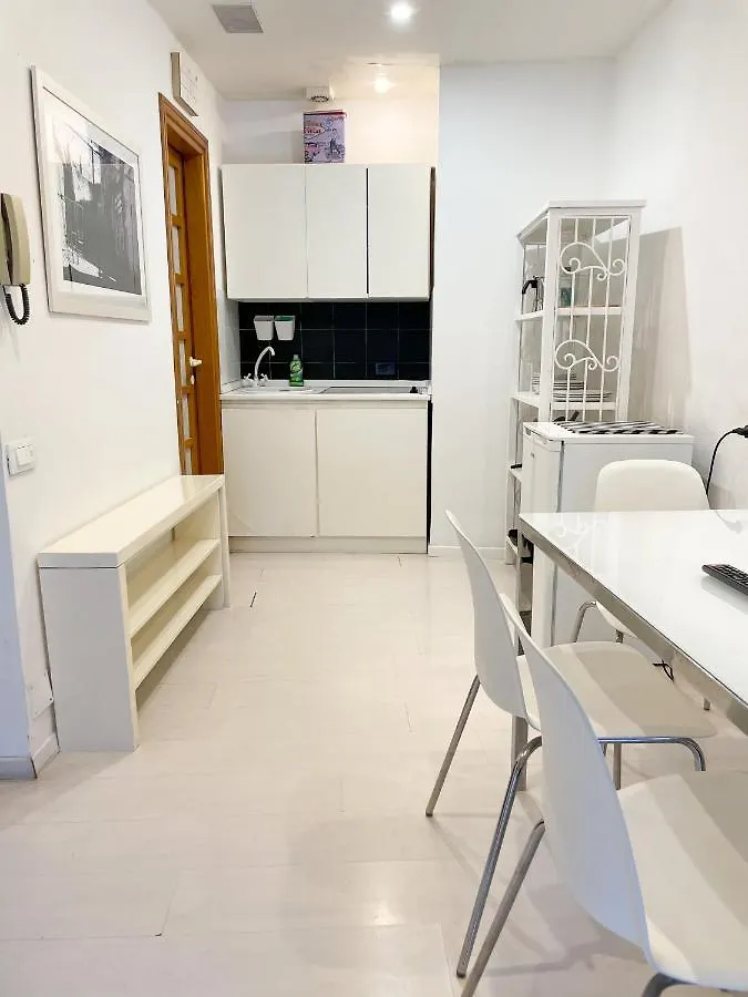 Colosseo 13 Boutique Apartment Roma 0*,