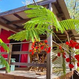 Bungalow De Charme , à Proximité De La Plage , Capesterre Guadeloupe